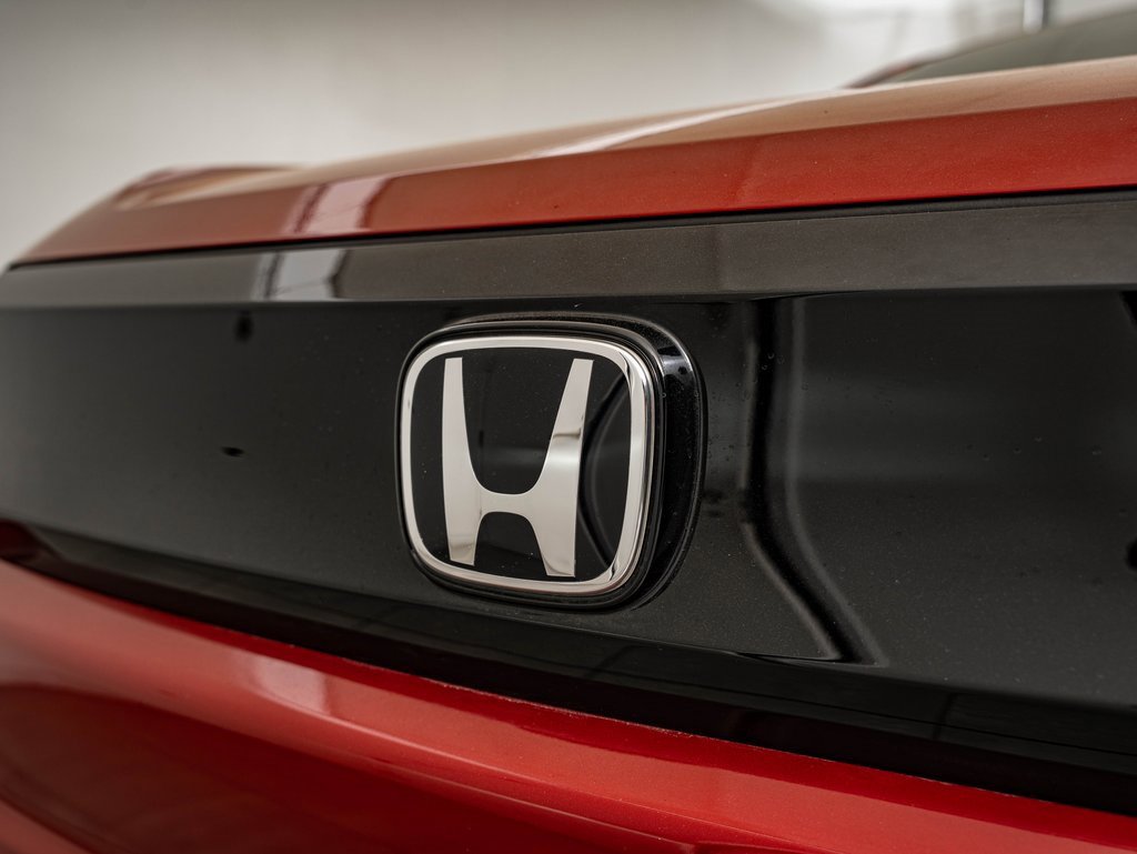 Used 2025 Honda Prologue EX image 3