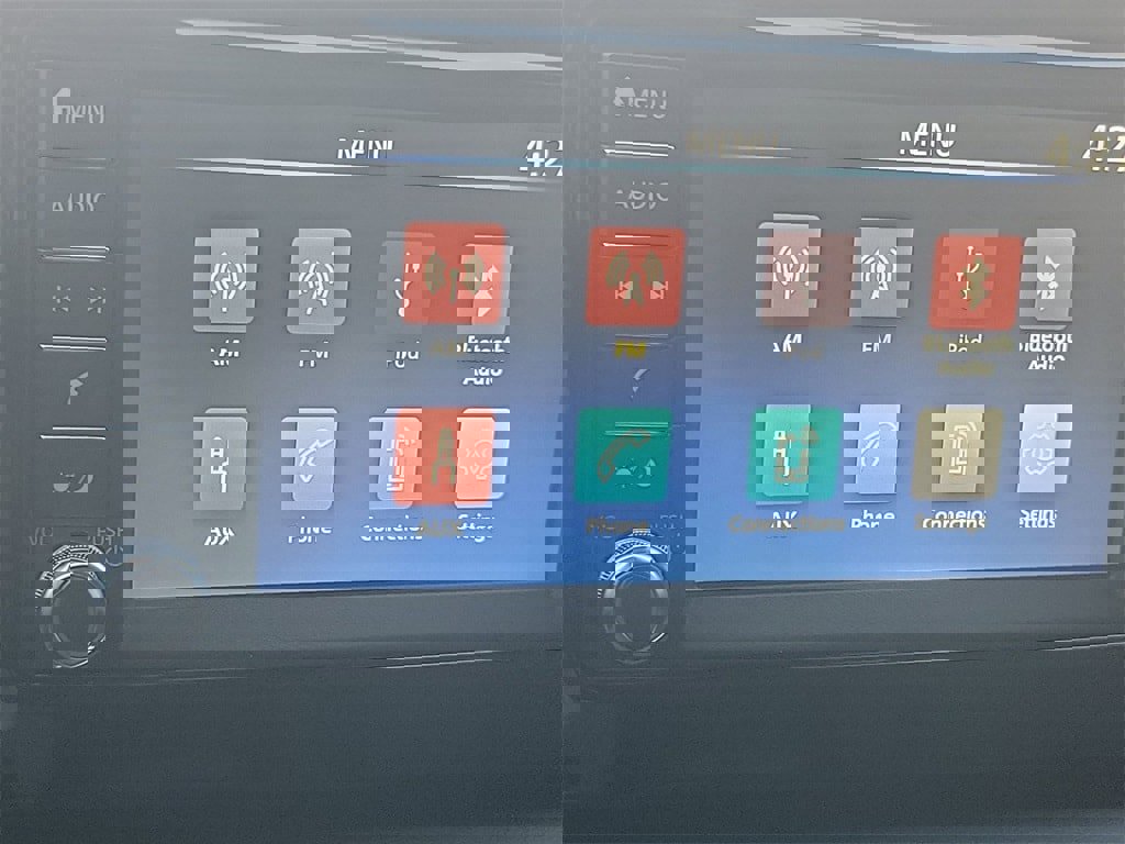 Used 2025 Nissan Kicks S image 19