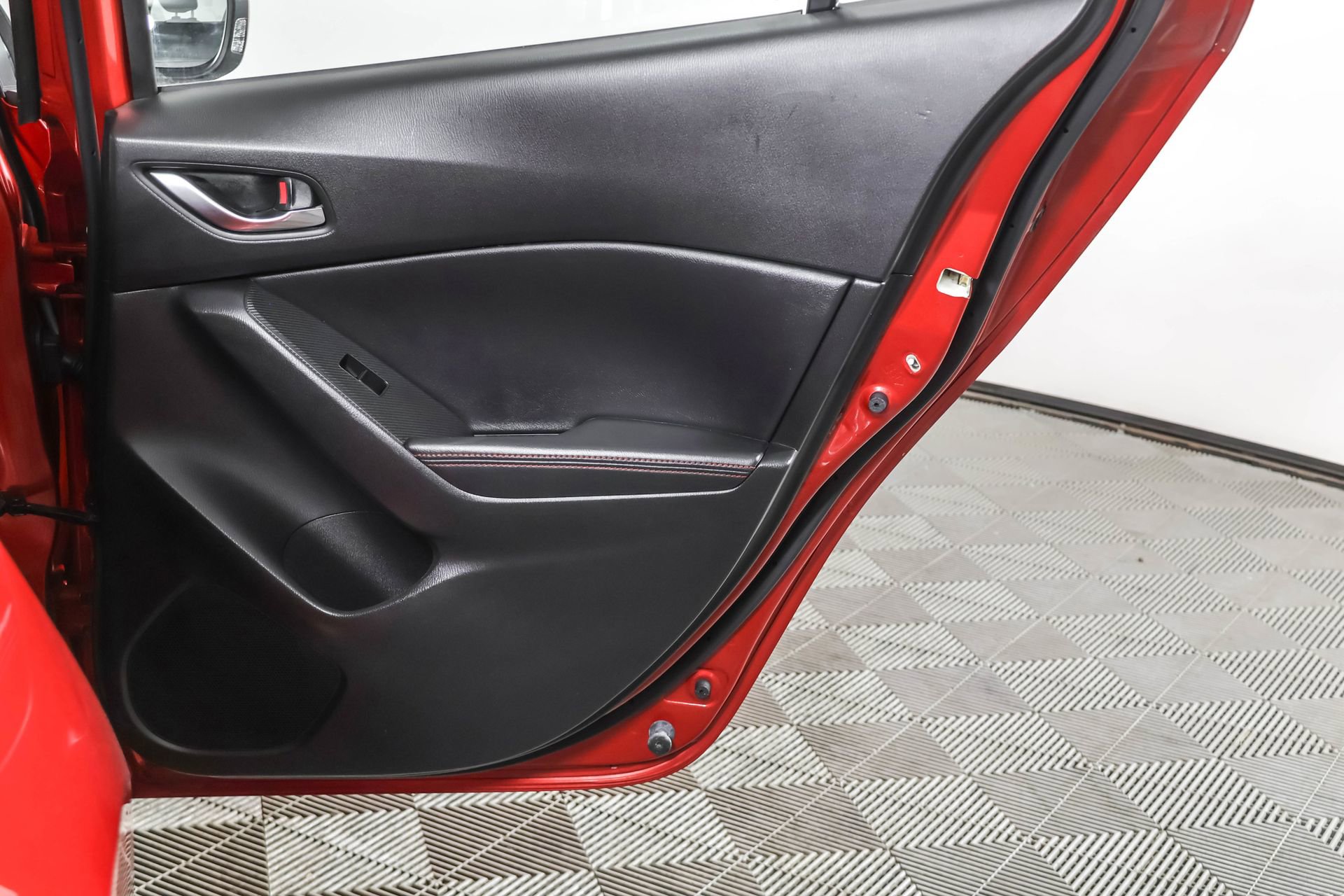 Used 2014 MAZDA MAZDA3 s Touring image 44