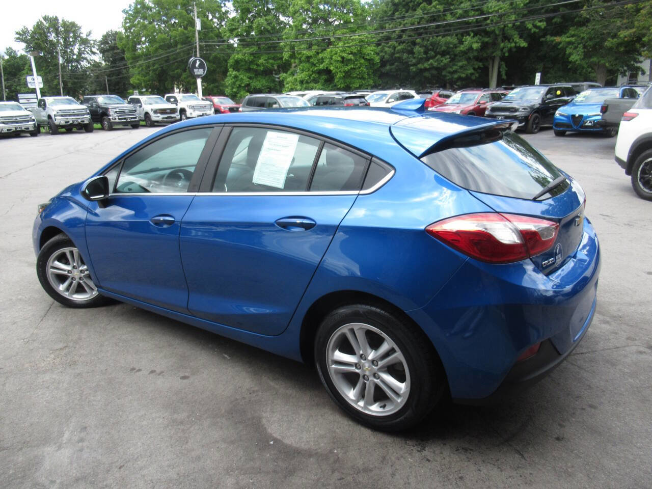 Used 2017 Chevrolet Cruze LT w/ Convenience Package image 8