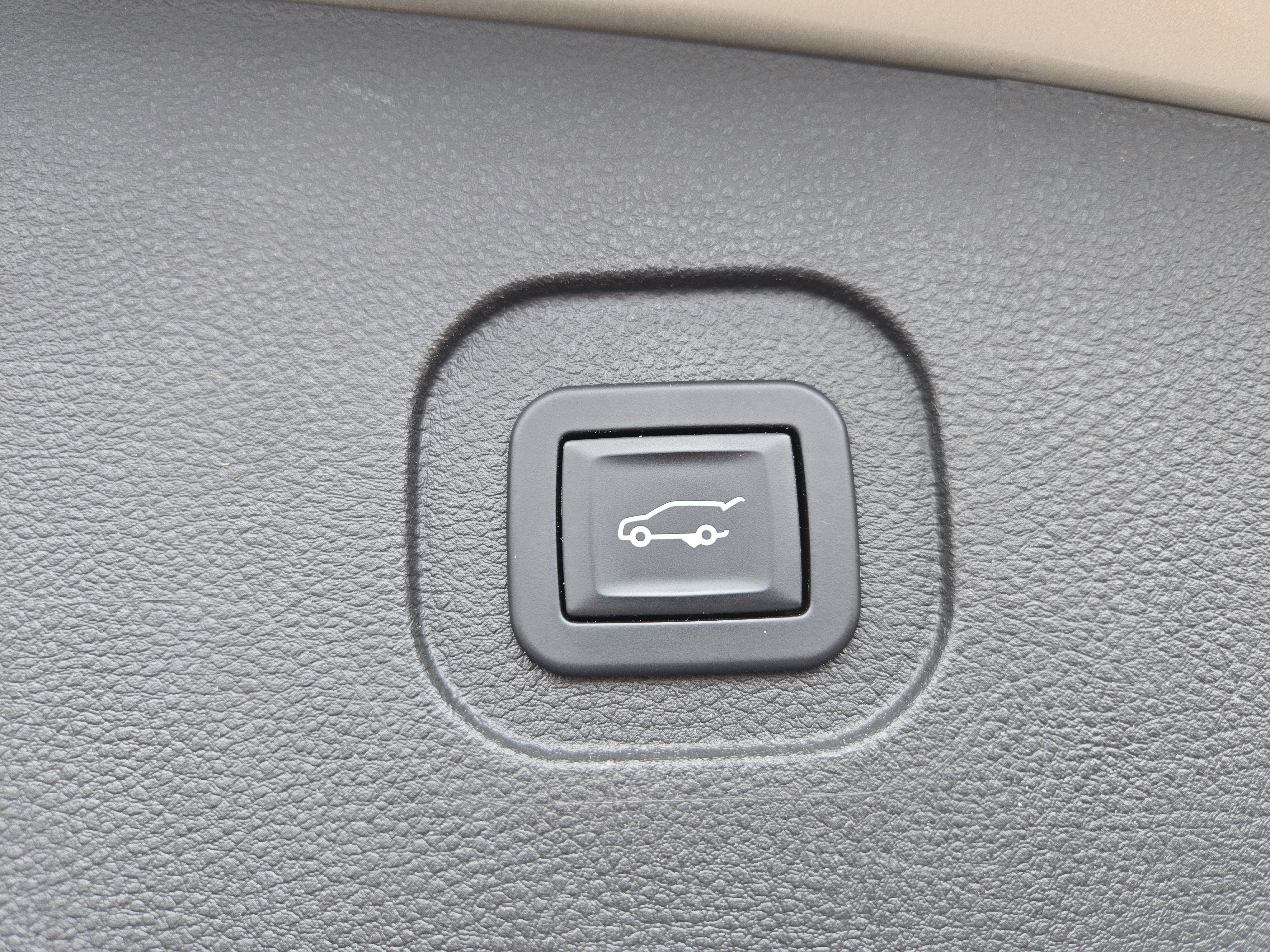 Used 2015 Chevrolet Equinox LTZ image 10