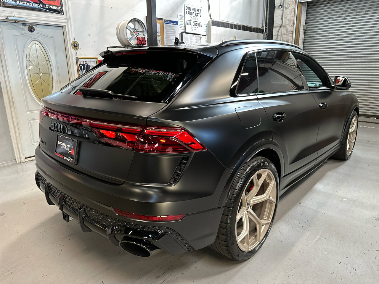 Used 2025 Audi RS Q8 performance w/ RS Design Package - Red image 6