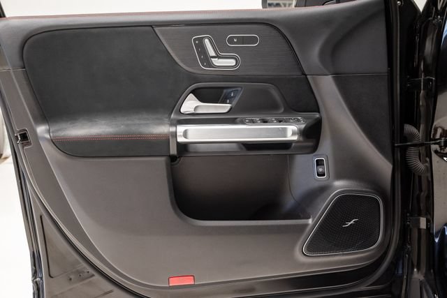 Used 2020 Mercedes-Benz GLB 250 4MATIC image 7