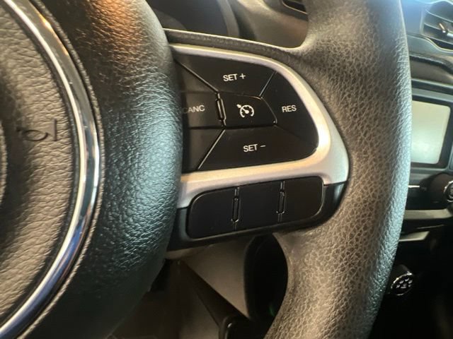Used 2020 Jeep Renegade Sport w/ Sport Appearance Group AWD/4WD image 15