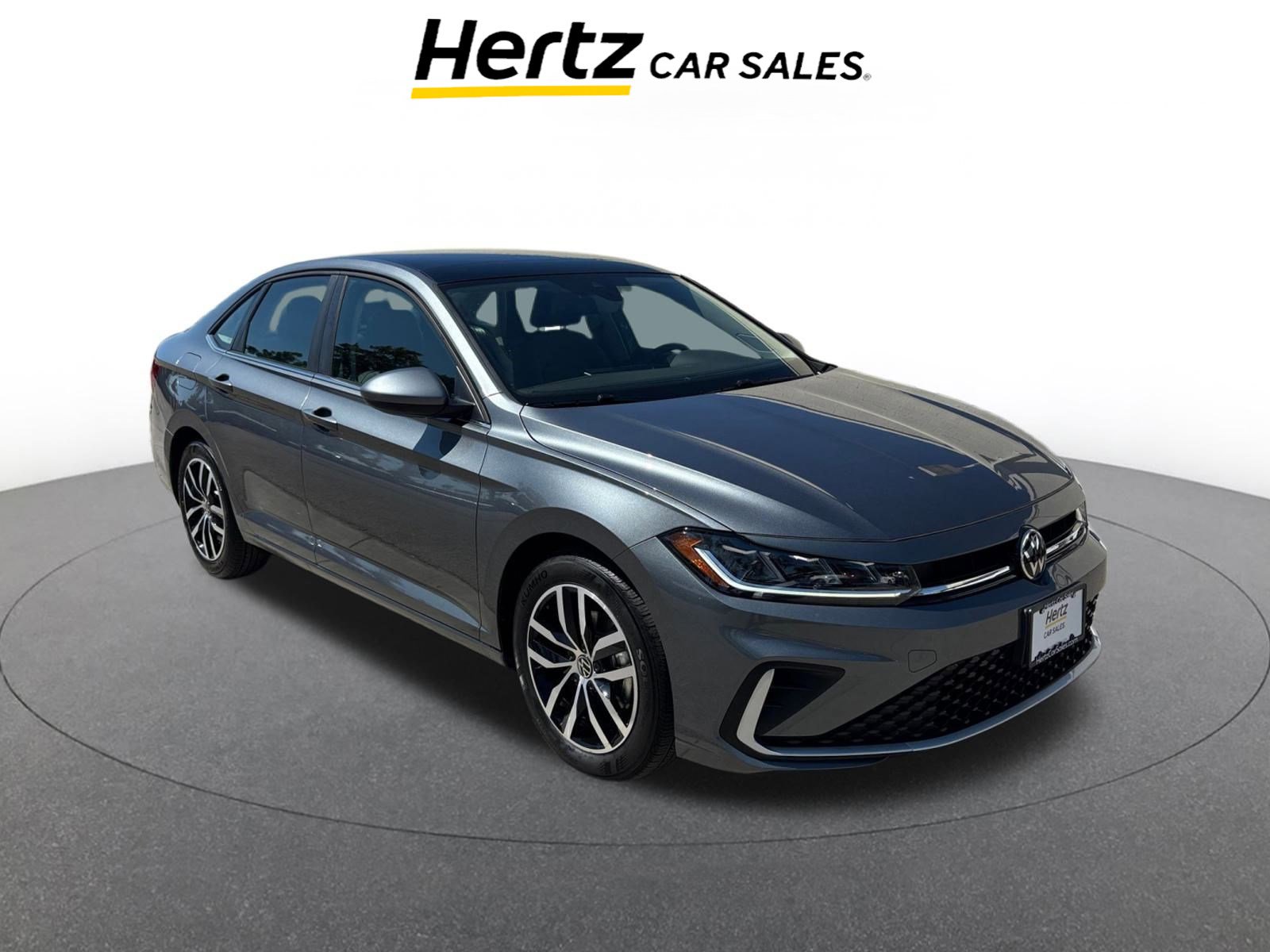 Used 2025 Volkswagen Jetta SE image 1