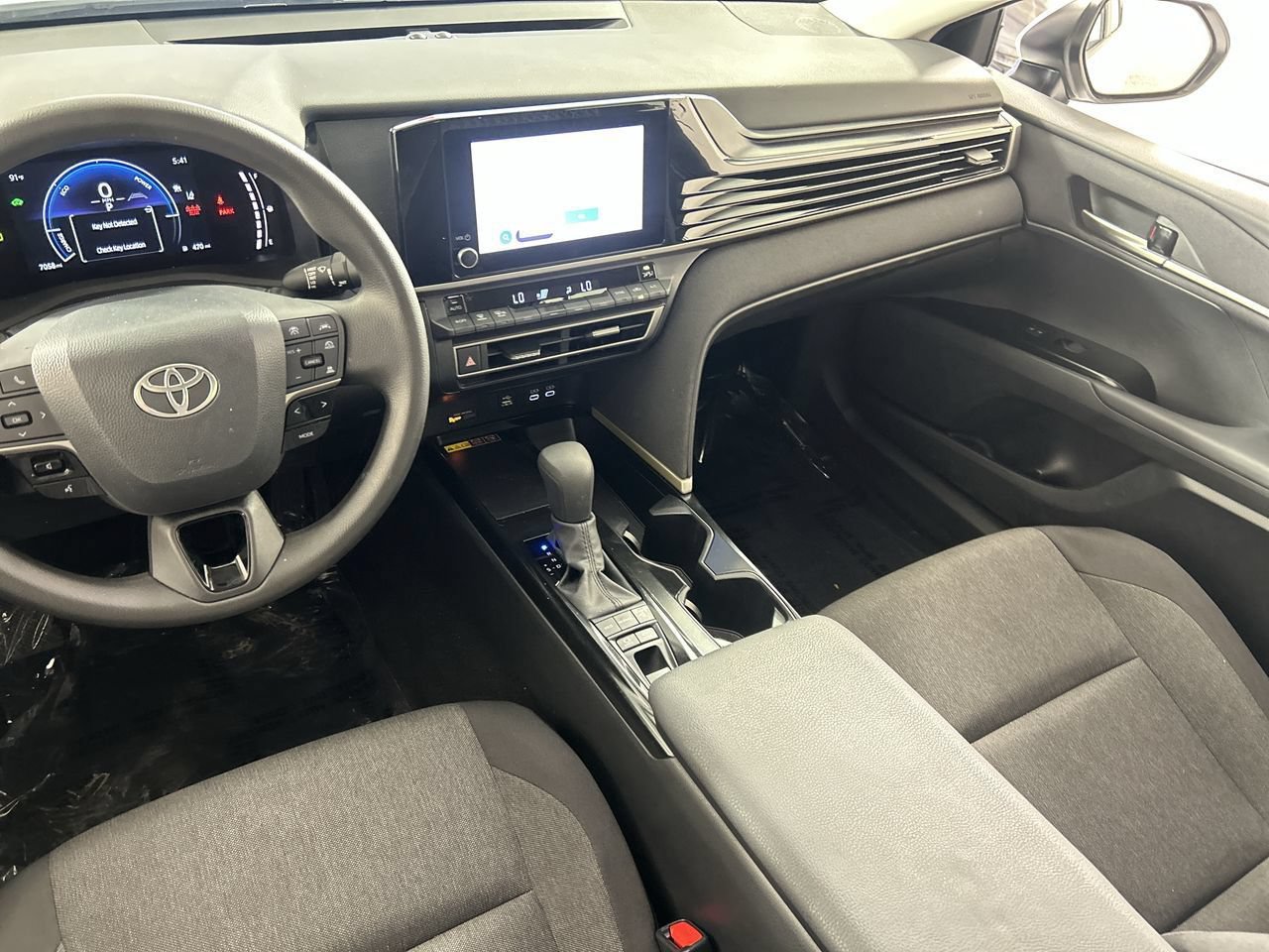 Used 2026 Toyota Camry LE FWD image 22
