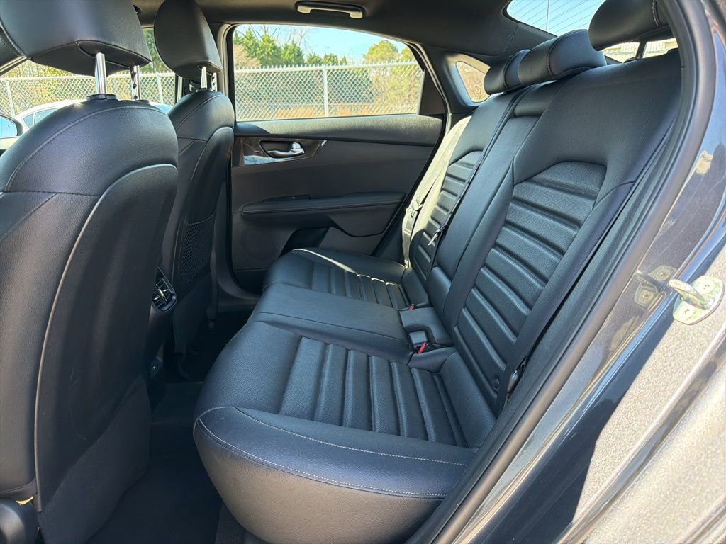 Used 2023 Kia Forte GT-Line w/ GT-Line Premium Package image 26