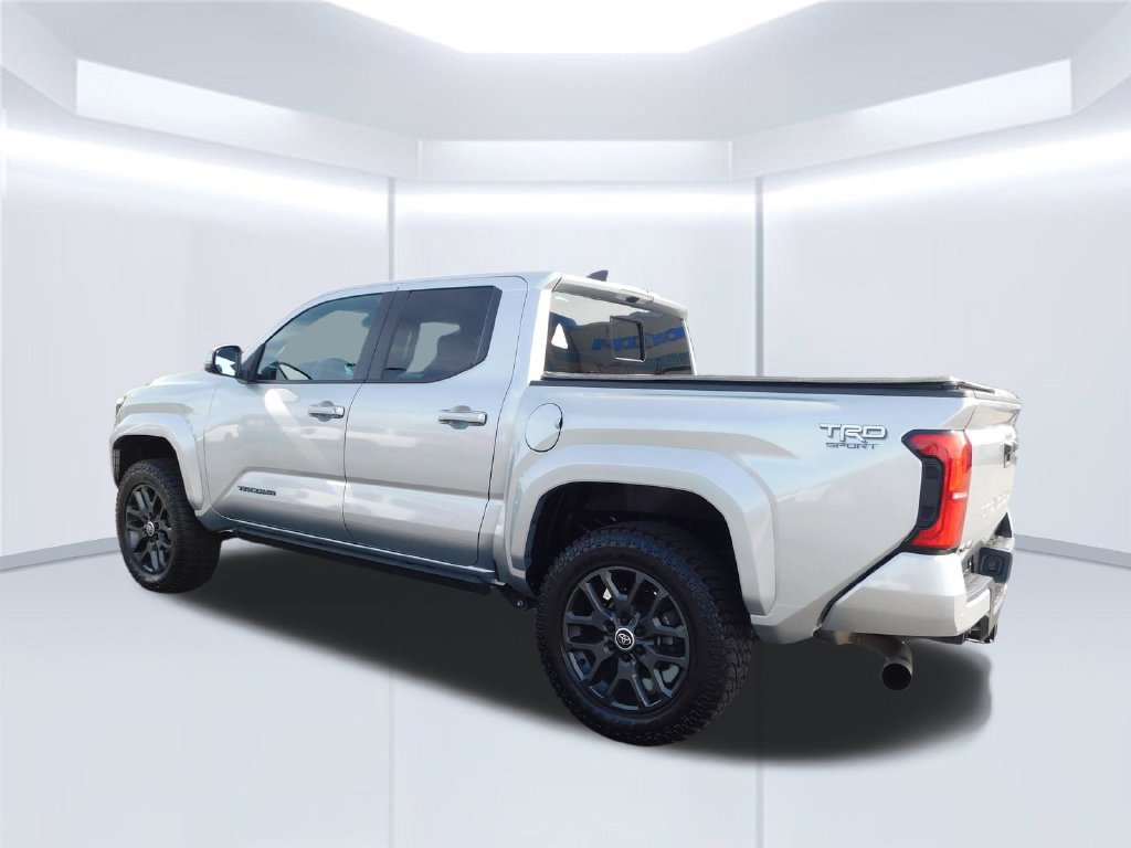 Used 2024 Toyota Tacoma TRD Sport w/ TRD Sport Upgrade Package AWD/4WD image 8