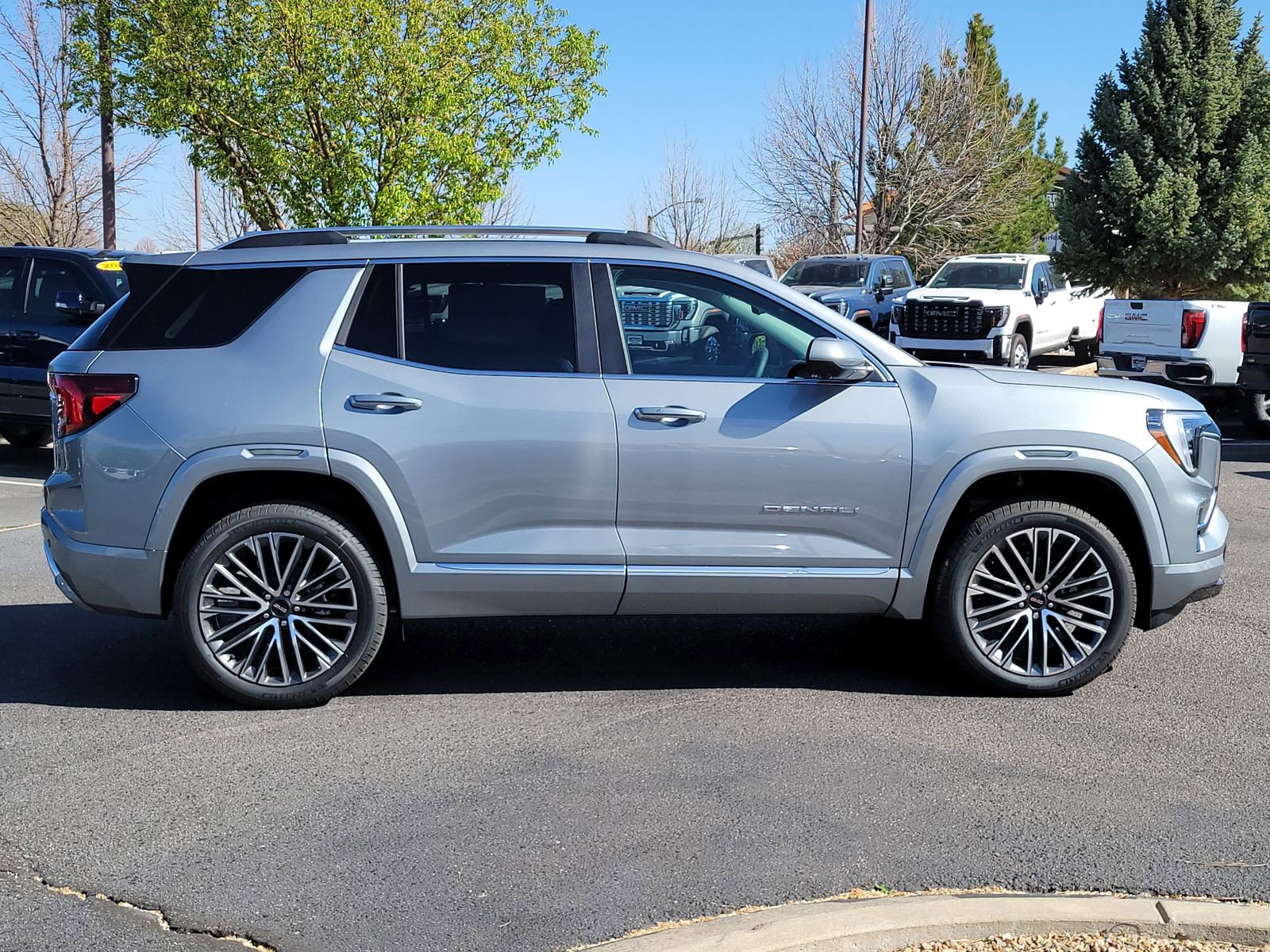 New 2026 GMC Terrain Denali AWD/4WD image 2