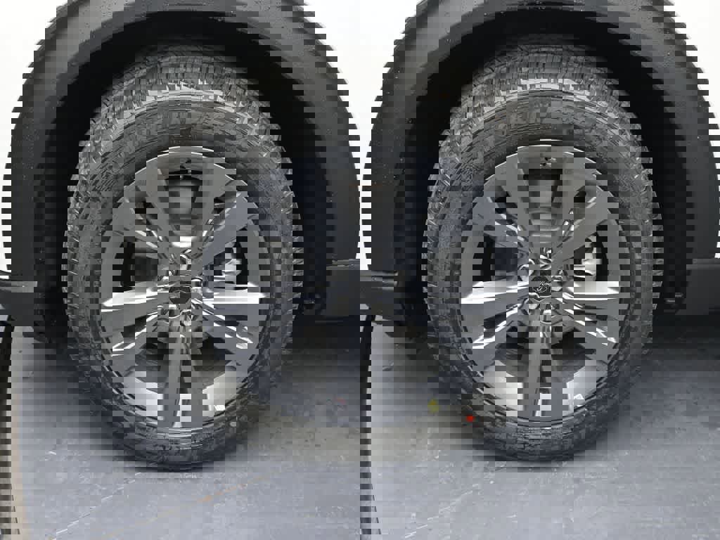 New 2026 Ford Explorer Active image 10