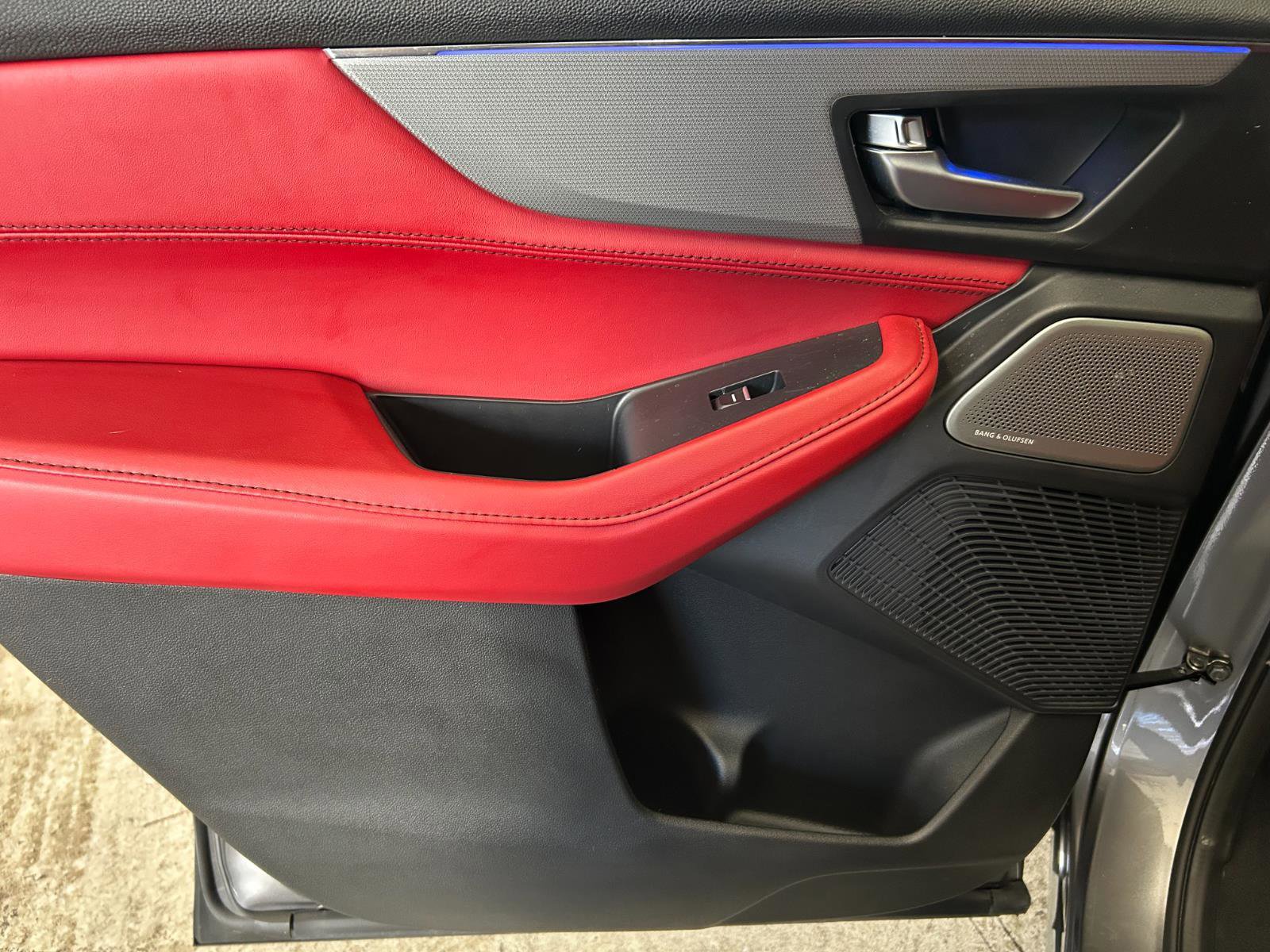 Used 2025 Acura MDX A-Spec image 20