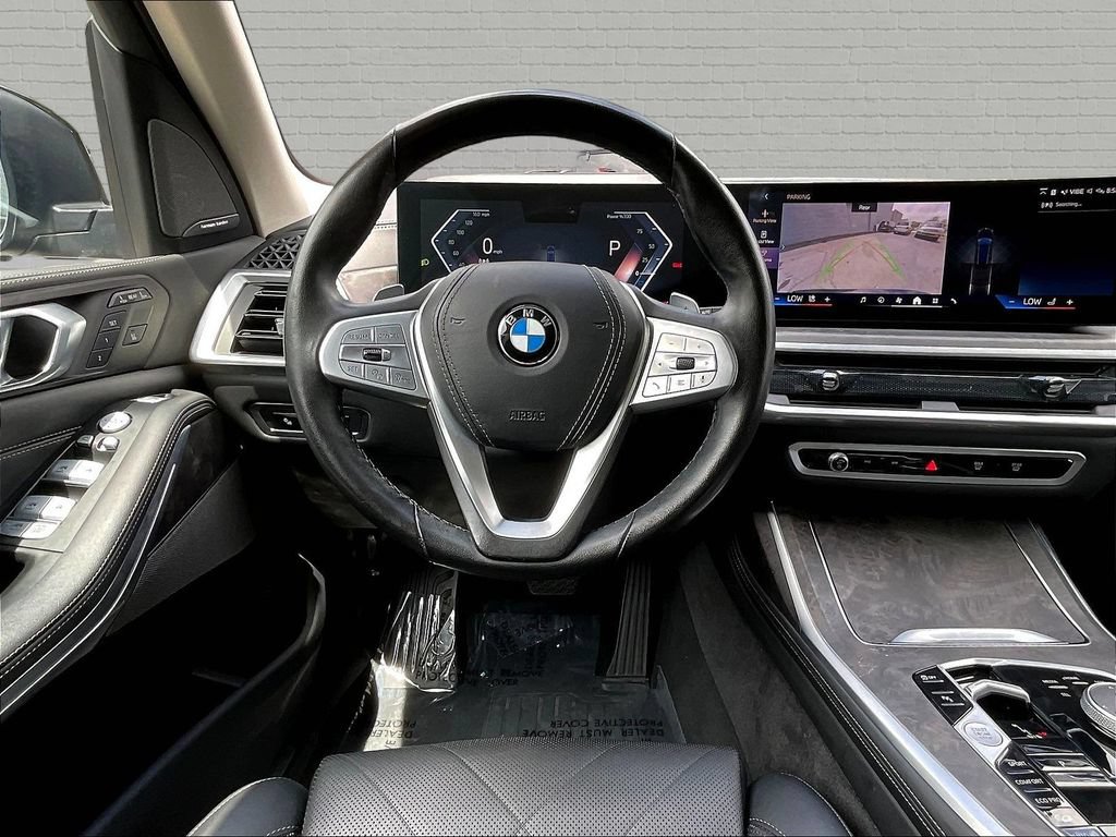 Used 2024 BMW X7 xDrive40i w/ Premium Package AWD/4WD image 8