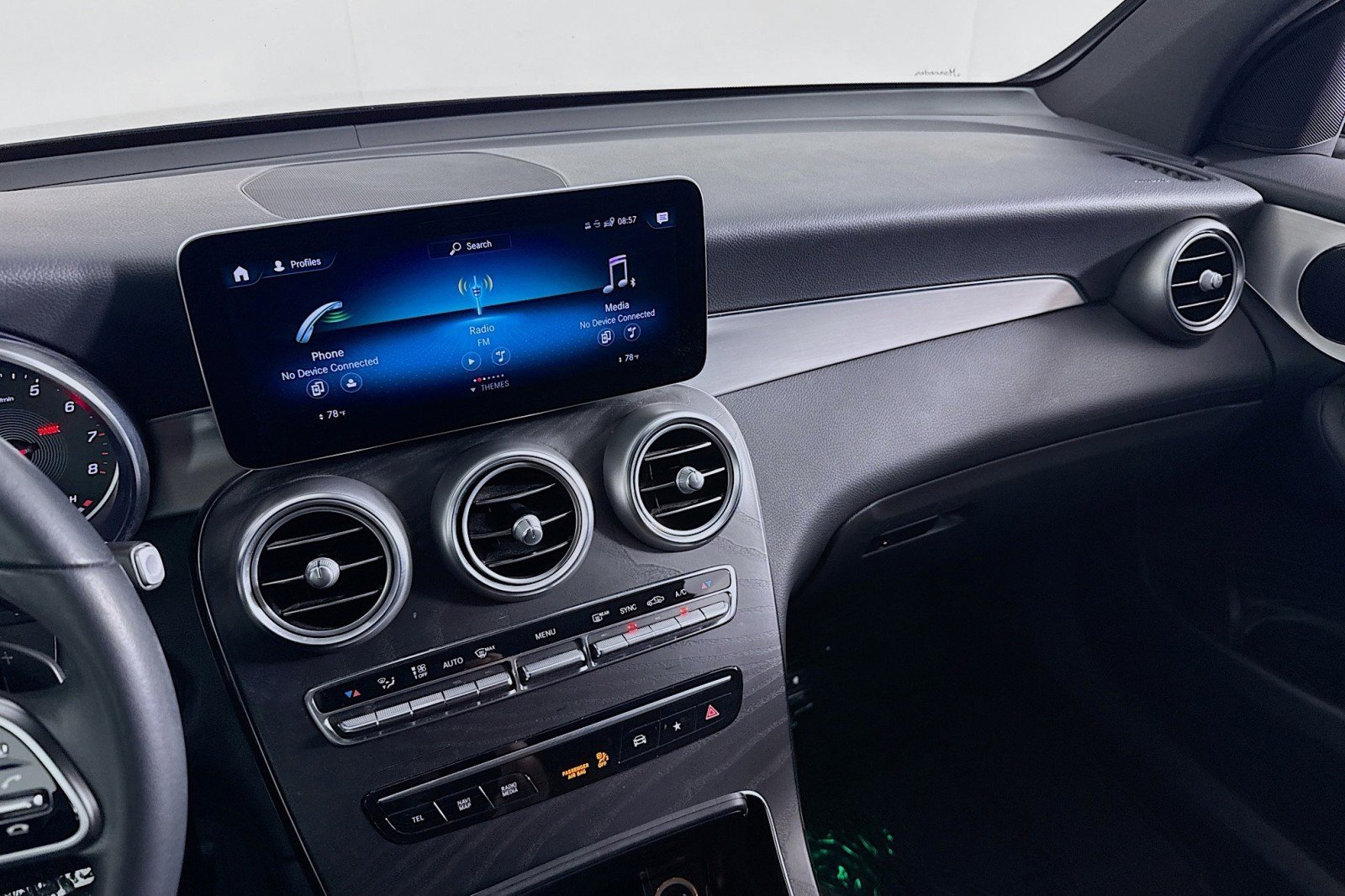 Used 2021 Mercedes-Benz GLC 300 image 19