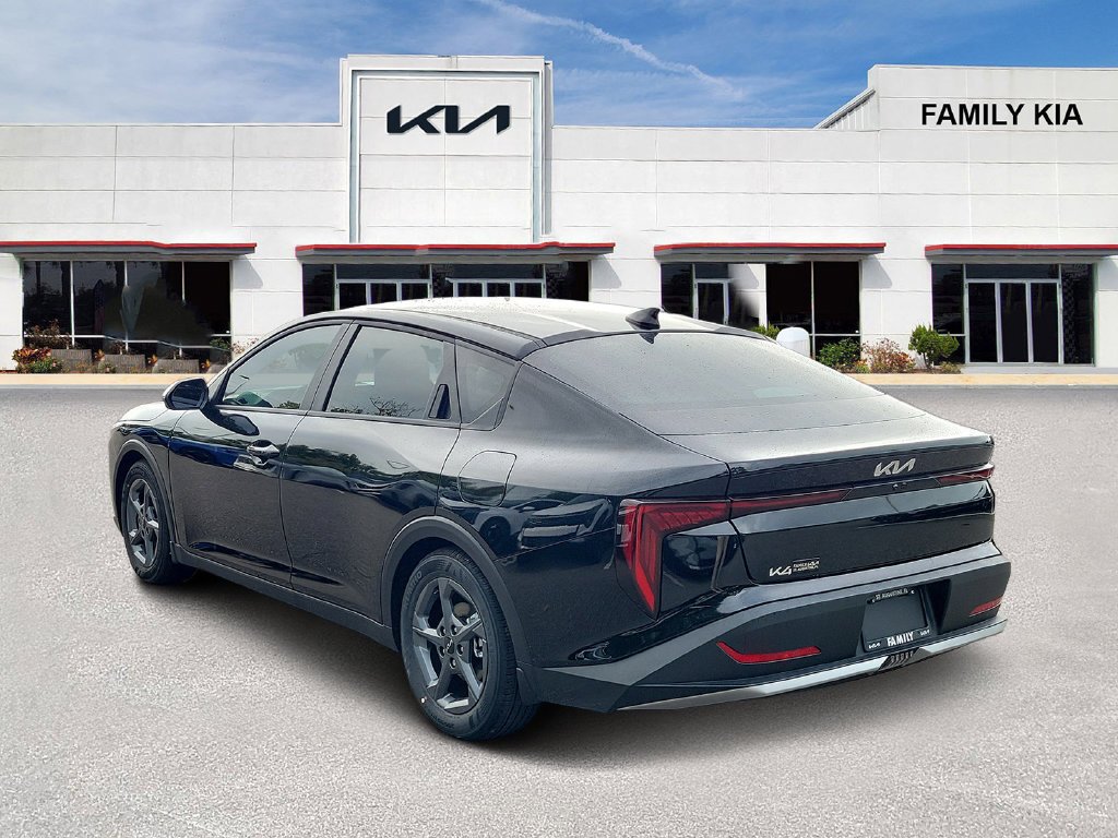 New 2027 Kia K4 FWD image 4
