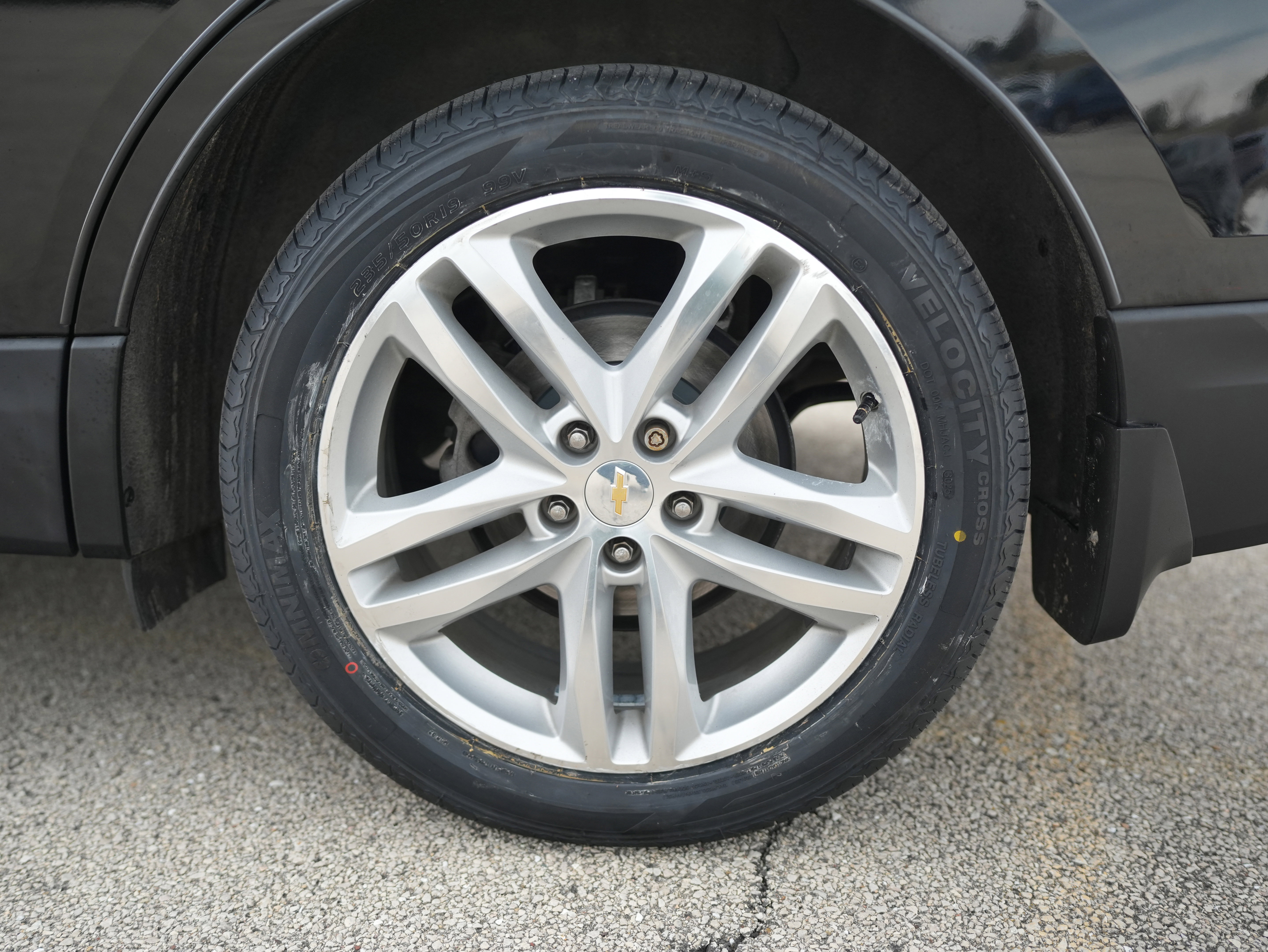 Used 2018 Chevrolet Equinox Premier image 11