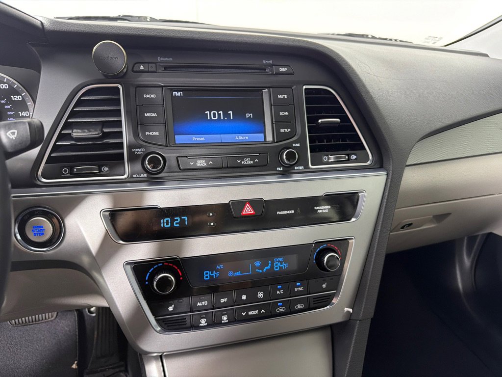 Used 2015 Hyundai Sonata Sport w/ Option Group 03 FWD image 15