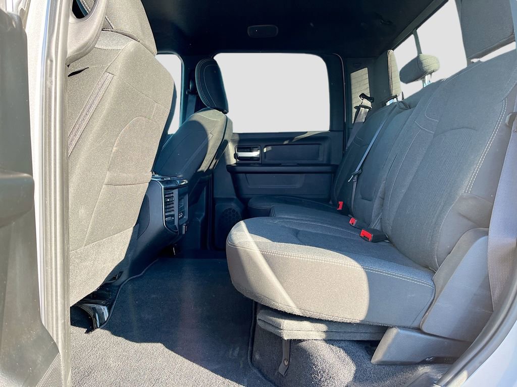 Used 2019 RAM 3500 Big Horn image 22