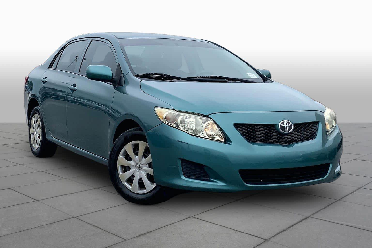 Used 2009 Toyota Corolla LE FWD image 2