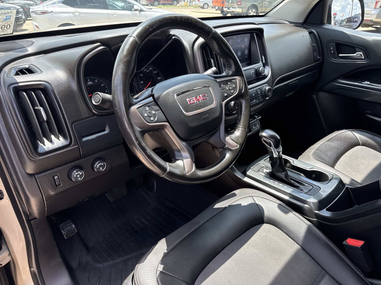 Used 2022 GMC Canyon AT4 w/ Trailering Package AWD/4WD image 17