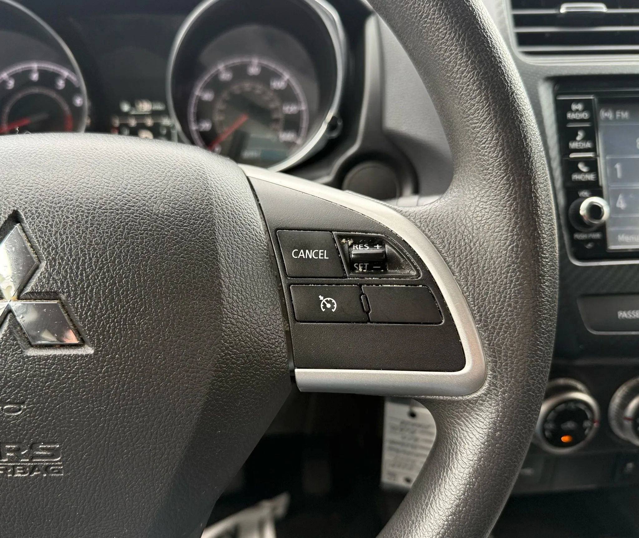 Used 2022 Mitsubishi Outlander Sport ES FWD image 14