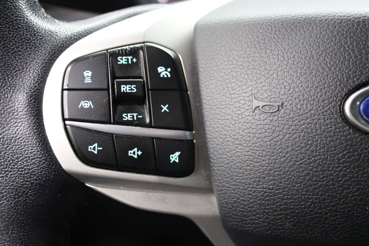 Used 2021 Ford Explorer XLT w/ Equipment Group 202A AWD/4WD image 20