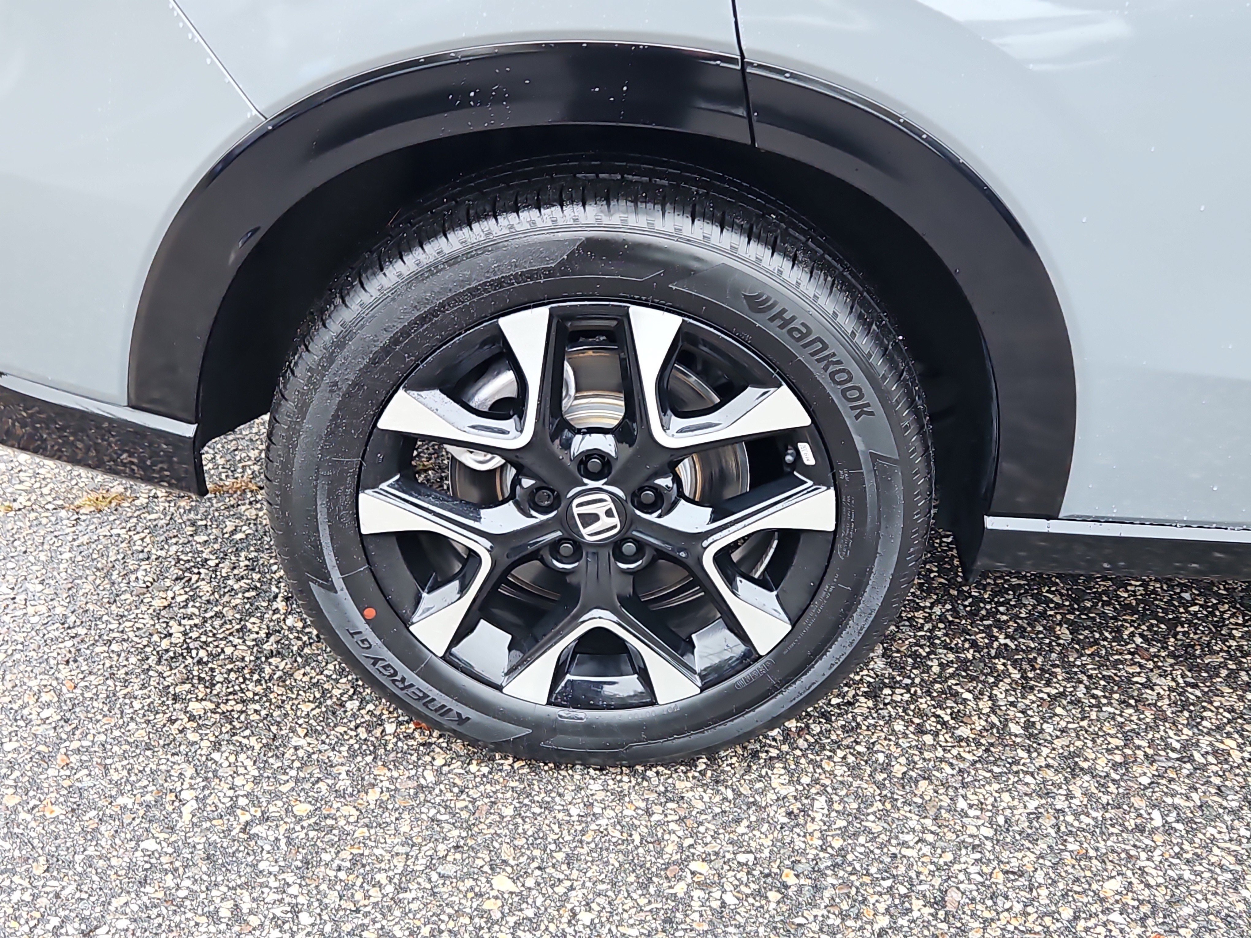 Used 2026 Honda HR-V EX-L image 4