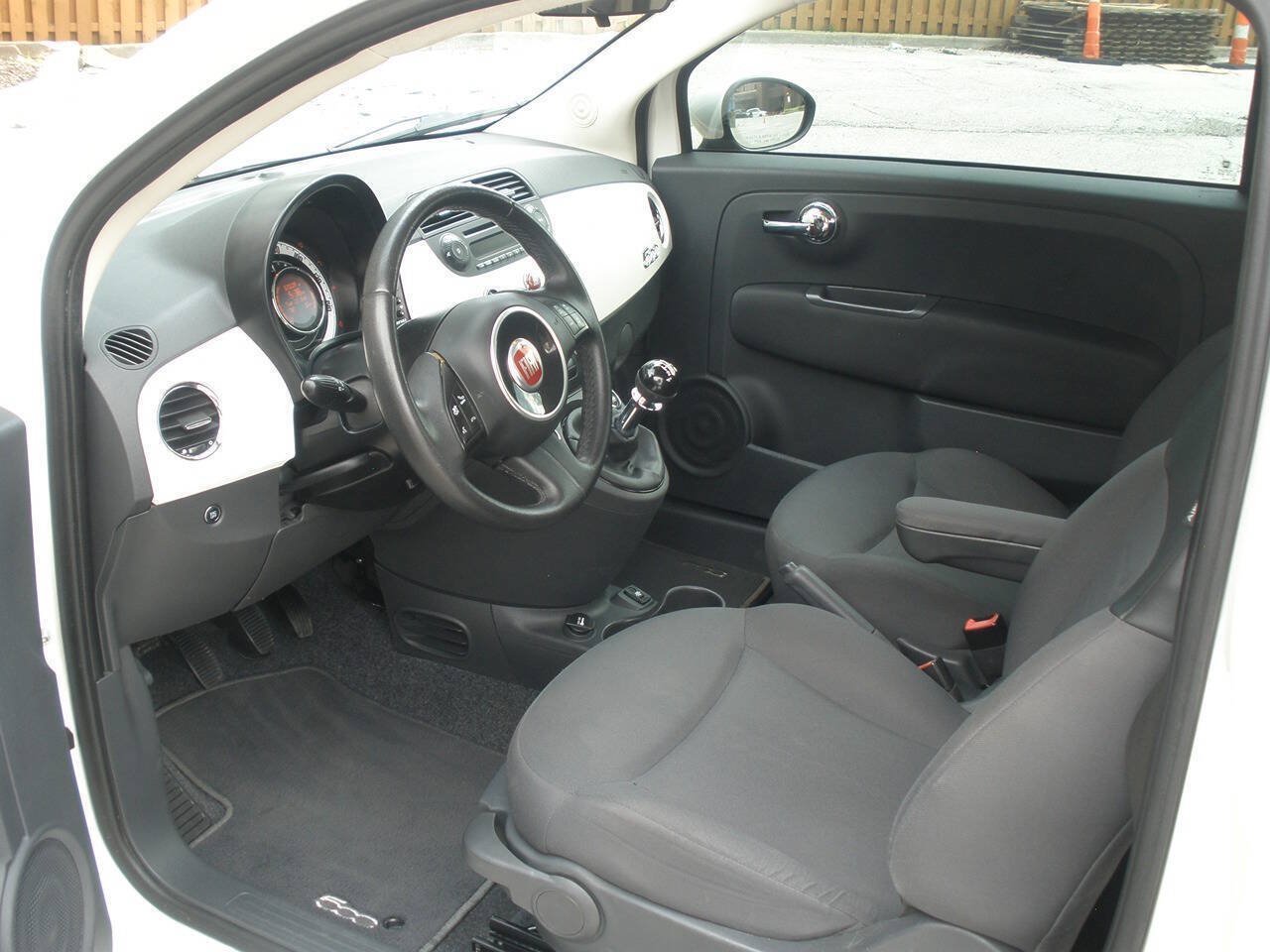 Used 2015 FIAT 500 Pop FWD image 24