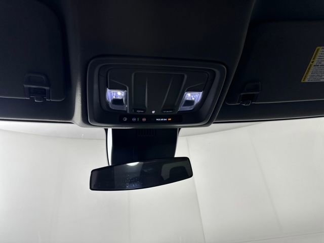 Used 2025 Chevrolet Silverado 1500 LT image 25
