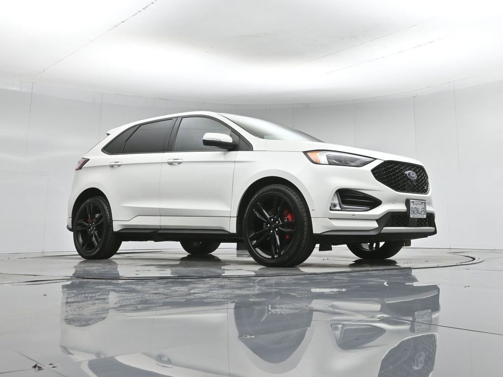 Used 2020 Ford Edge ST w/ Equipment Group 401A image 4