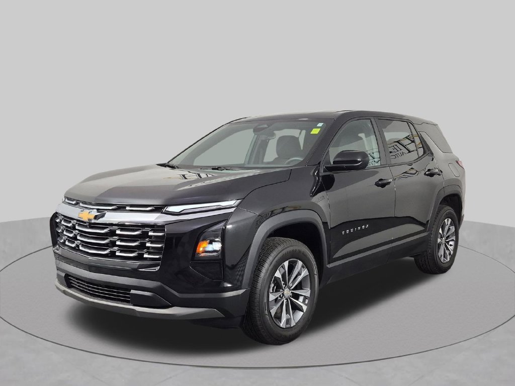 Used 2026 Chevrolet Equinox LT FWD image 9