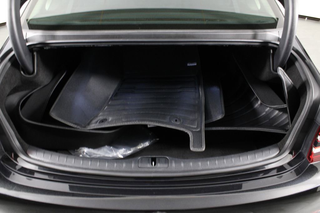 Used 2021 Genesis G80 2.5T w/ Advanced Package image 16