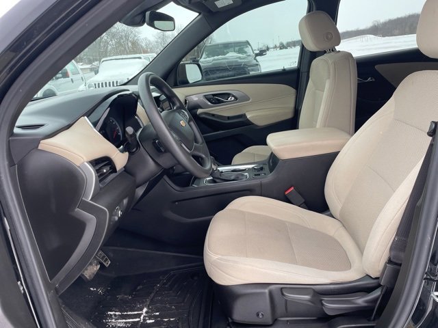 Used 2022 Chevrolet Traverse LS image 8
