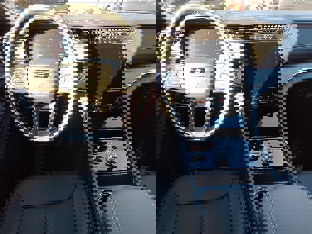 New 2025 Jeep Grand Cherokee Limited w/ Trailer Tow Package image 8