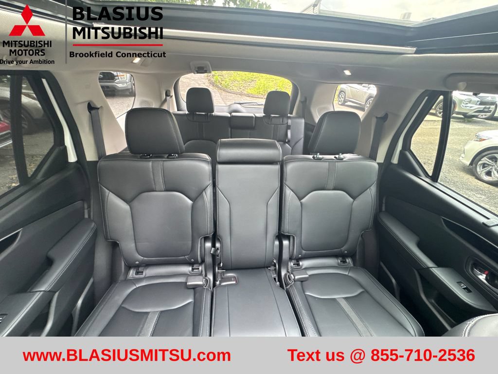 Used 2023 Honda Pilot Touring image 34