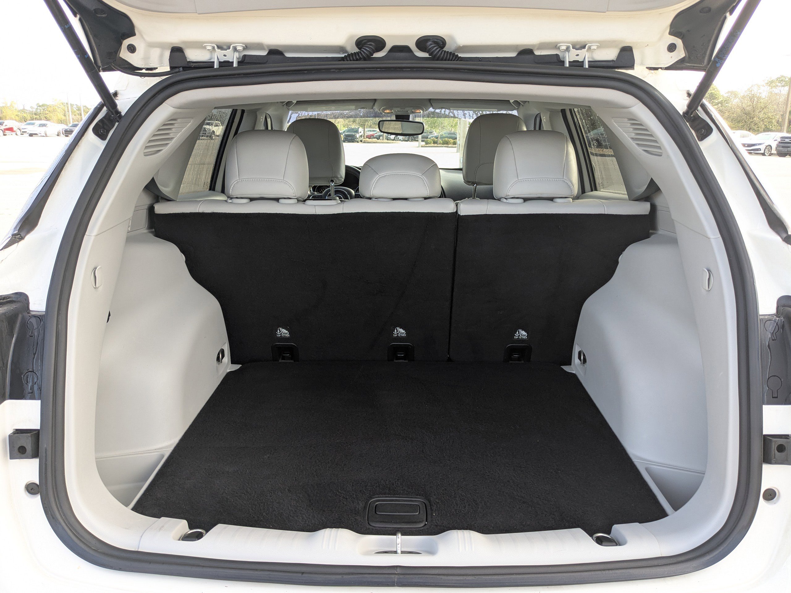 Used 2018 Jeep Compass Latitude image 13