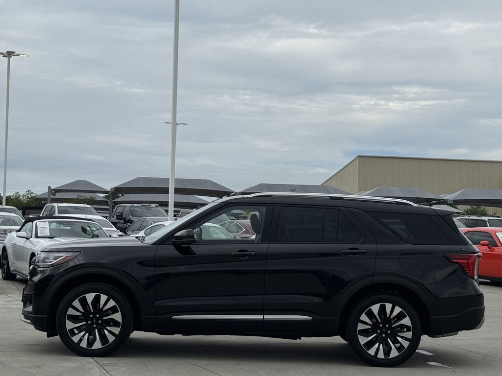 Used 2025 Ford Explorer Platinum w/ LUX Leather Package image 3