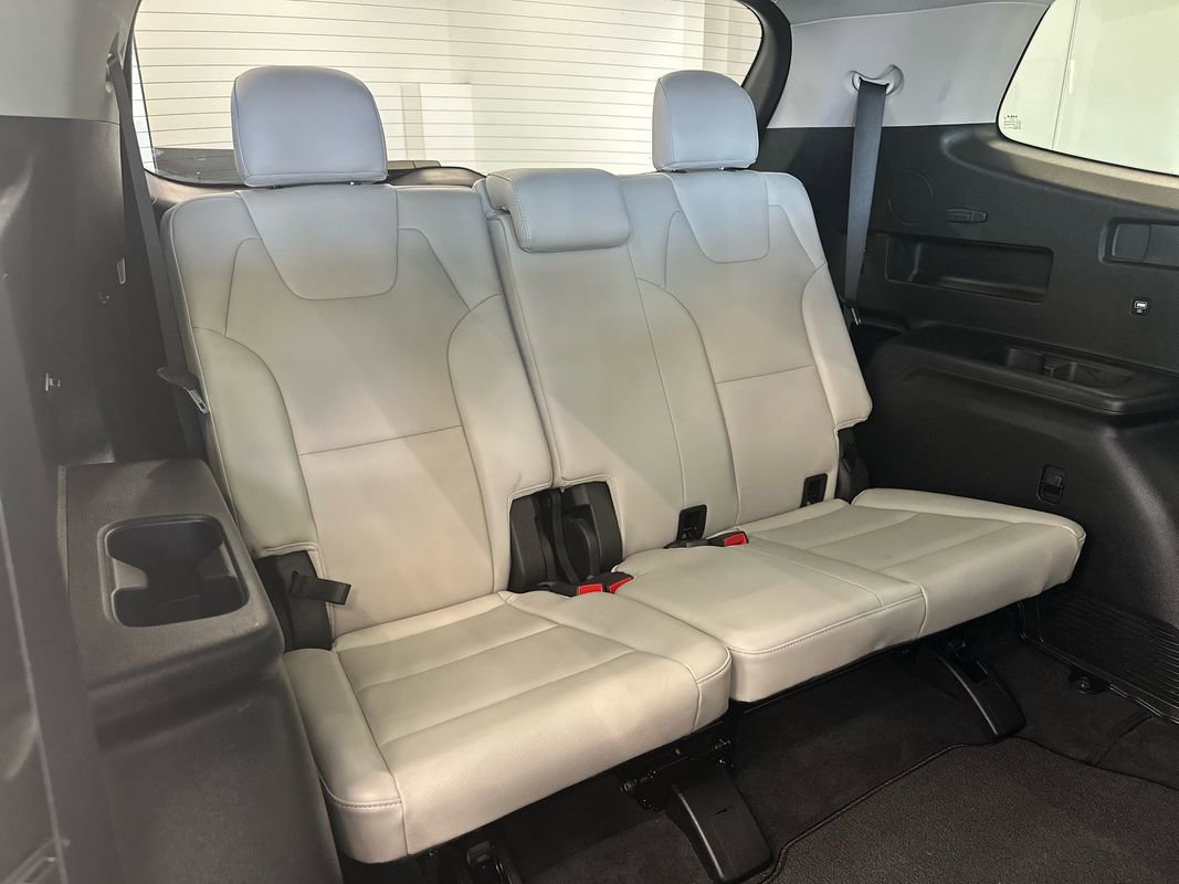 Used 2022 Kia Telluride EX image 24