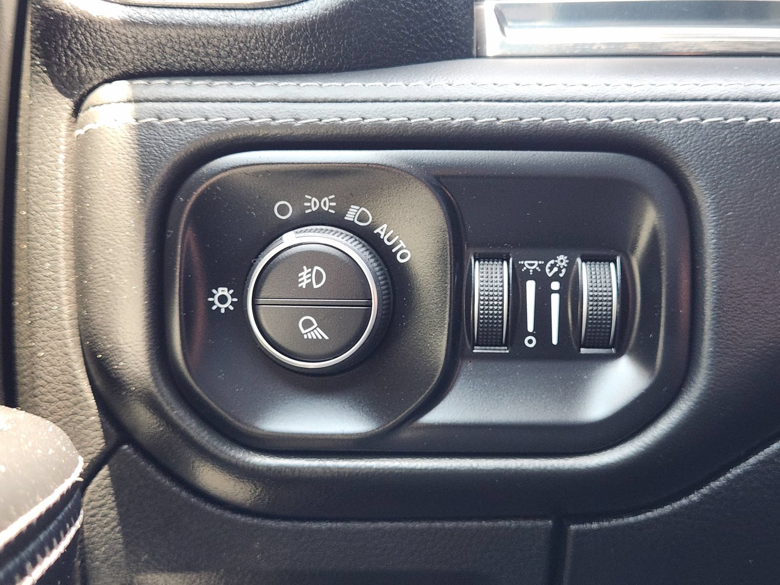 Used 2020 RAM 1500 Limited AWD/4WD image 22