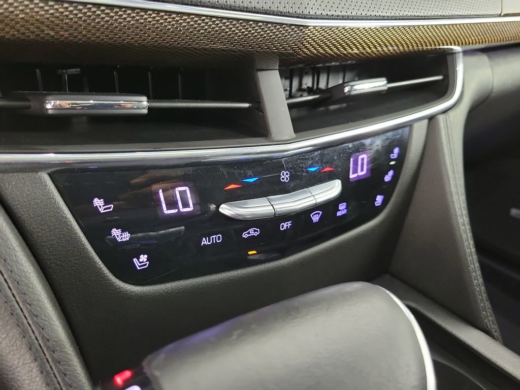 Used 2018 Cadillac CT6 Premium Luxury w/ Super Cruise Package image 29