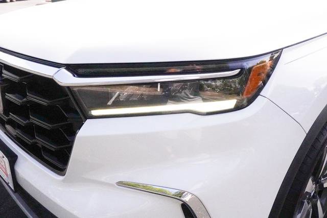 Used 2025 Honda Pilot Touring image 31