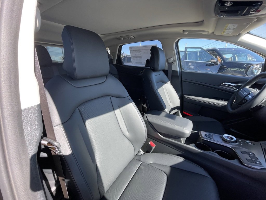 New 2026 Kia Sportage EX image 29