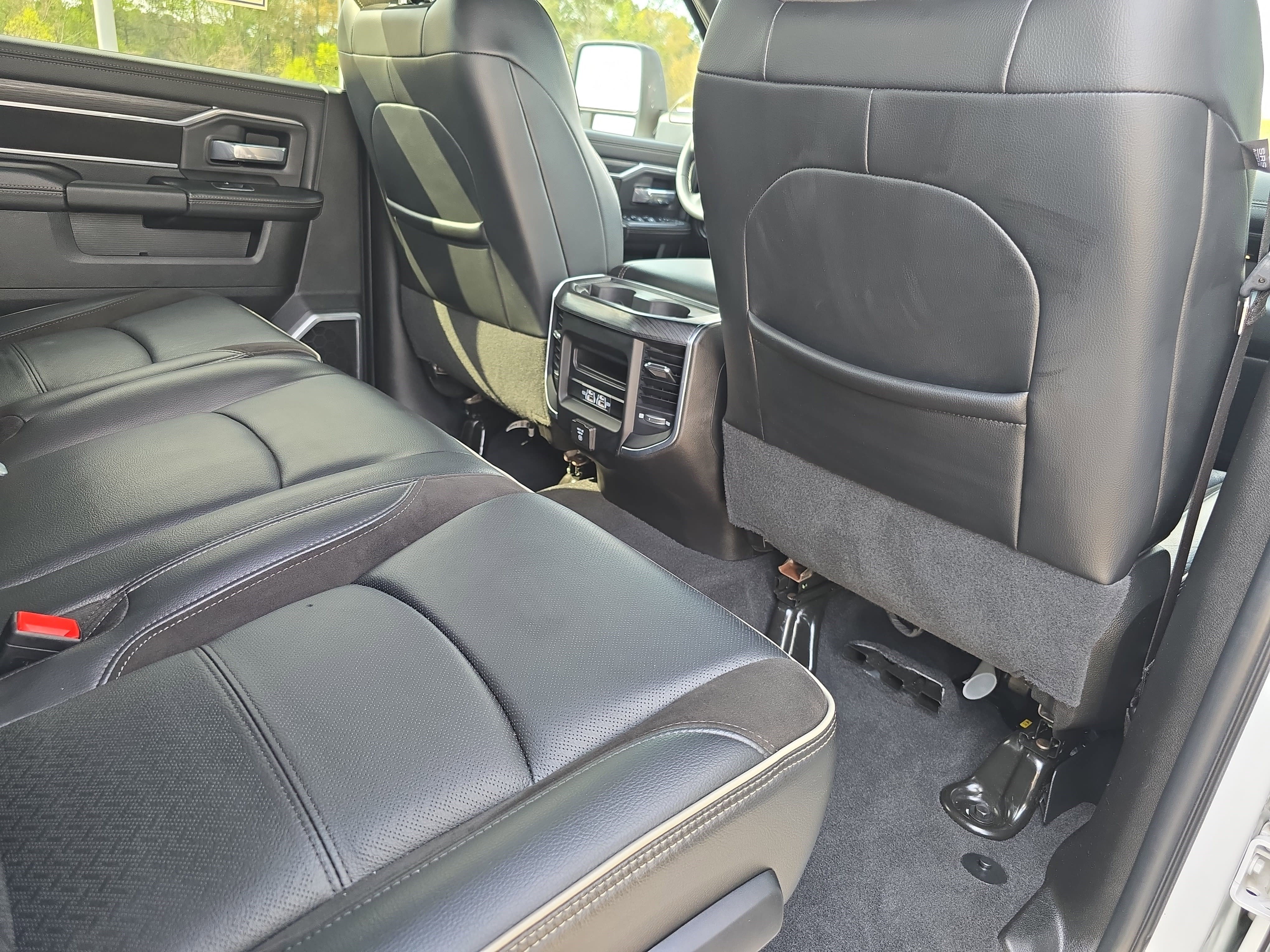 Used 2023 RAM 2500 Laramie w/ Night Edition image 11