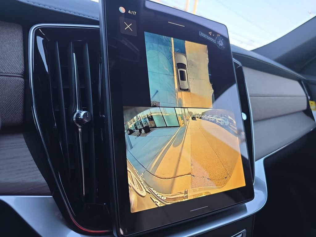 New 2026 Volvo XC90 B6 Plus w/ Protection Package Premier image 27