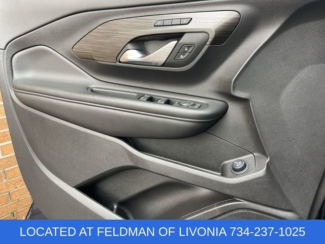 Certified 2024 GMC Terrain SLT image 21