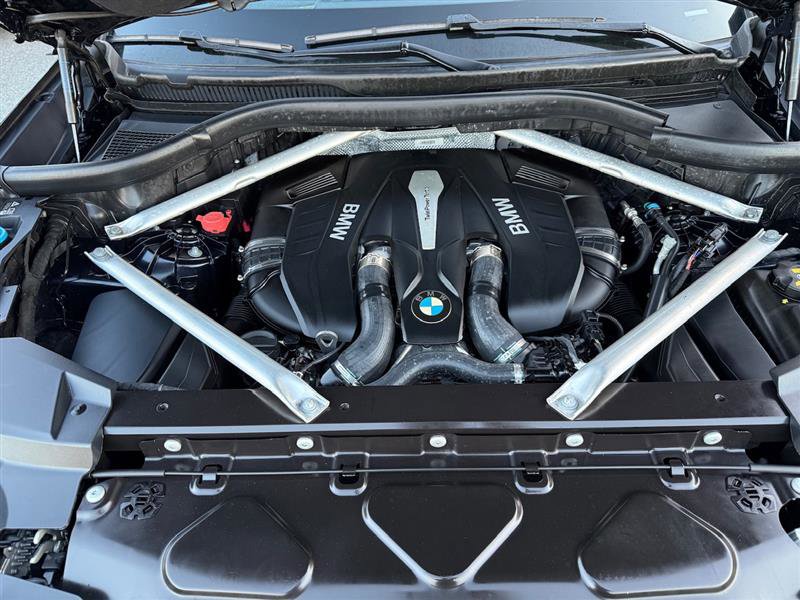 Used 2019 BMW X5 xDrive50i w/ M Sport Package image 40