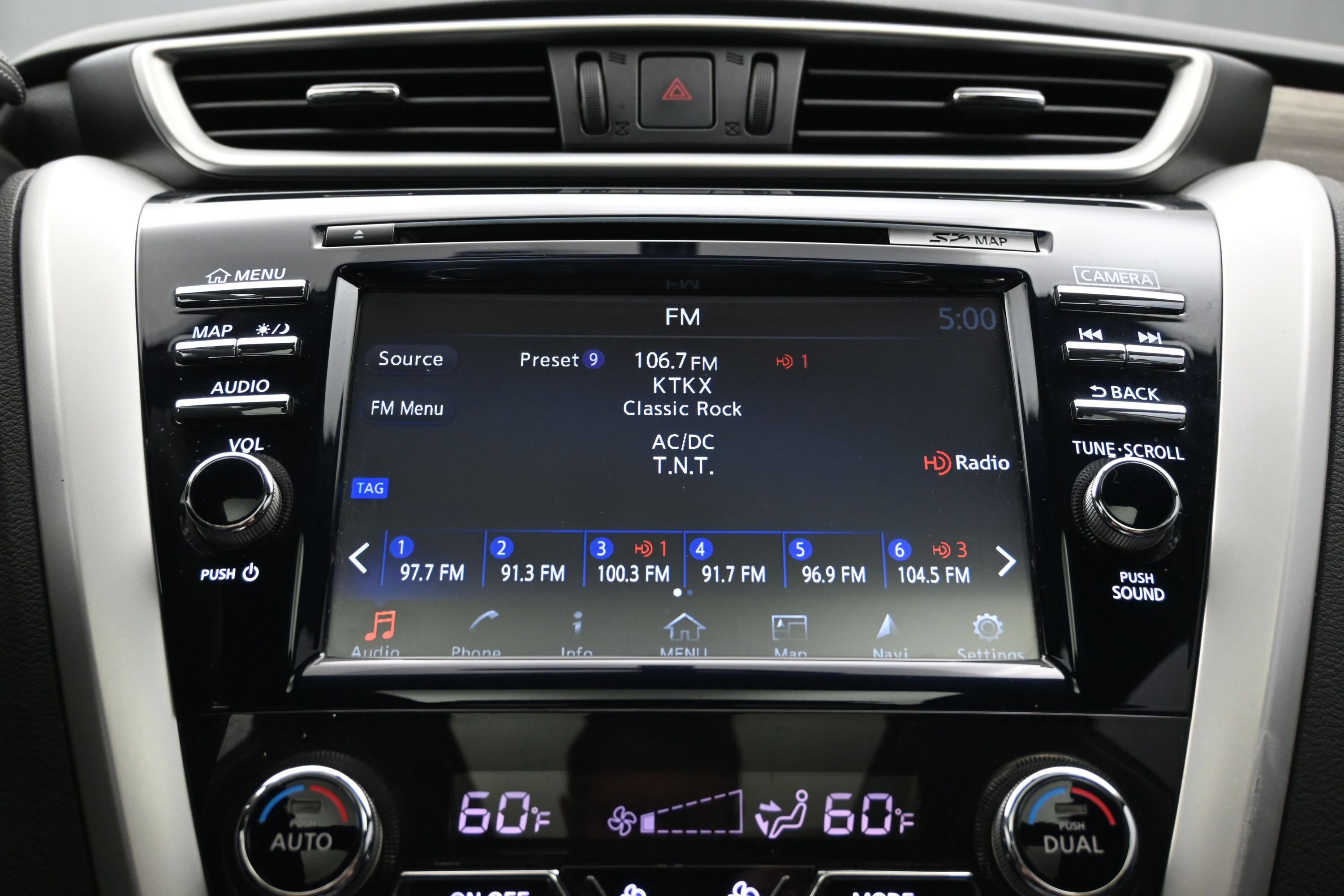 Used 2016 Nissan Murano Platinum w/ Platinum Technology Package FWD image 33