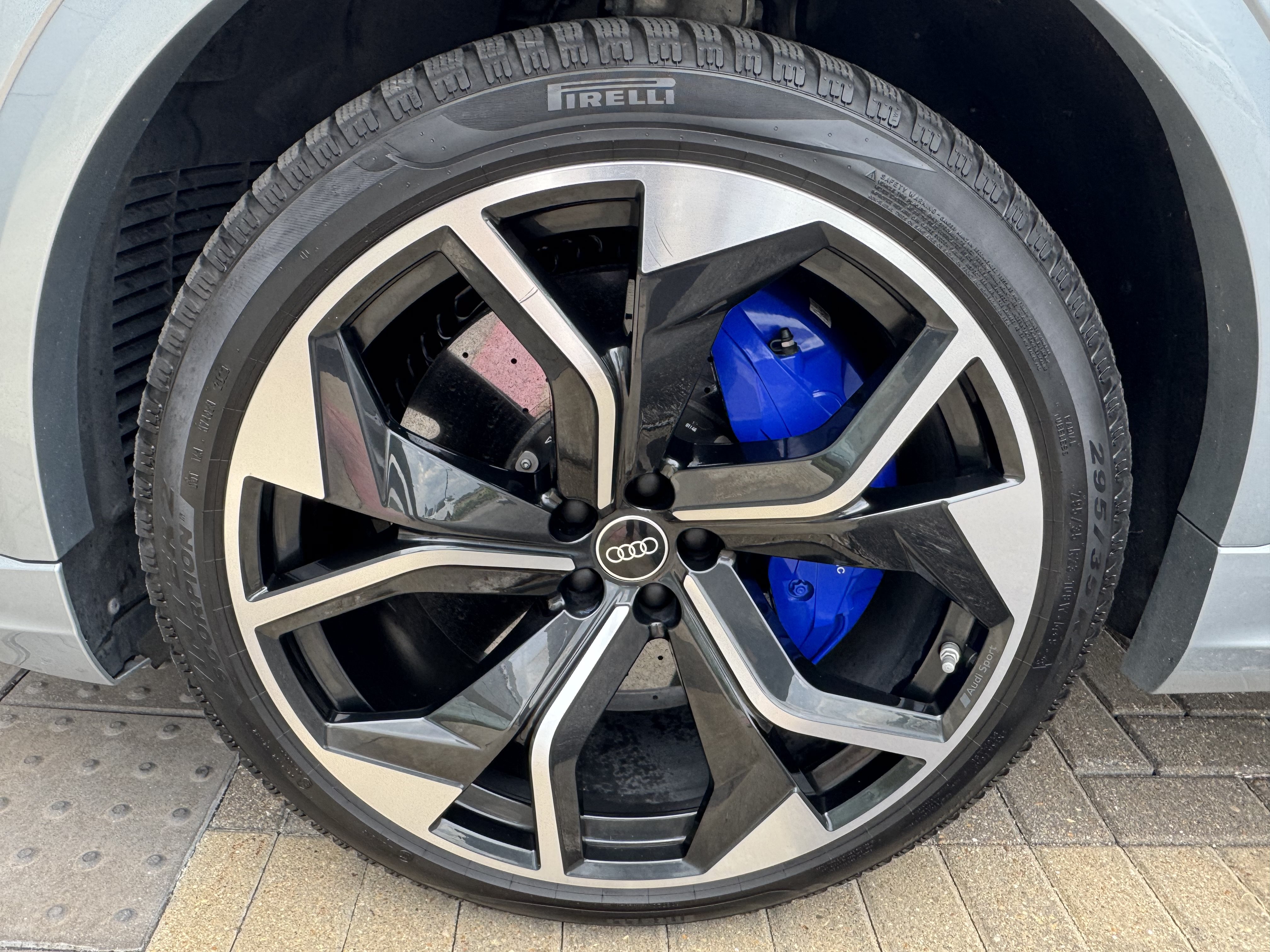 Used 2023 Audi RS Q8 w/ Black Optic Package AWD/4WD image 9