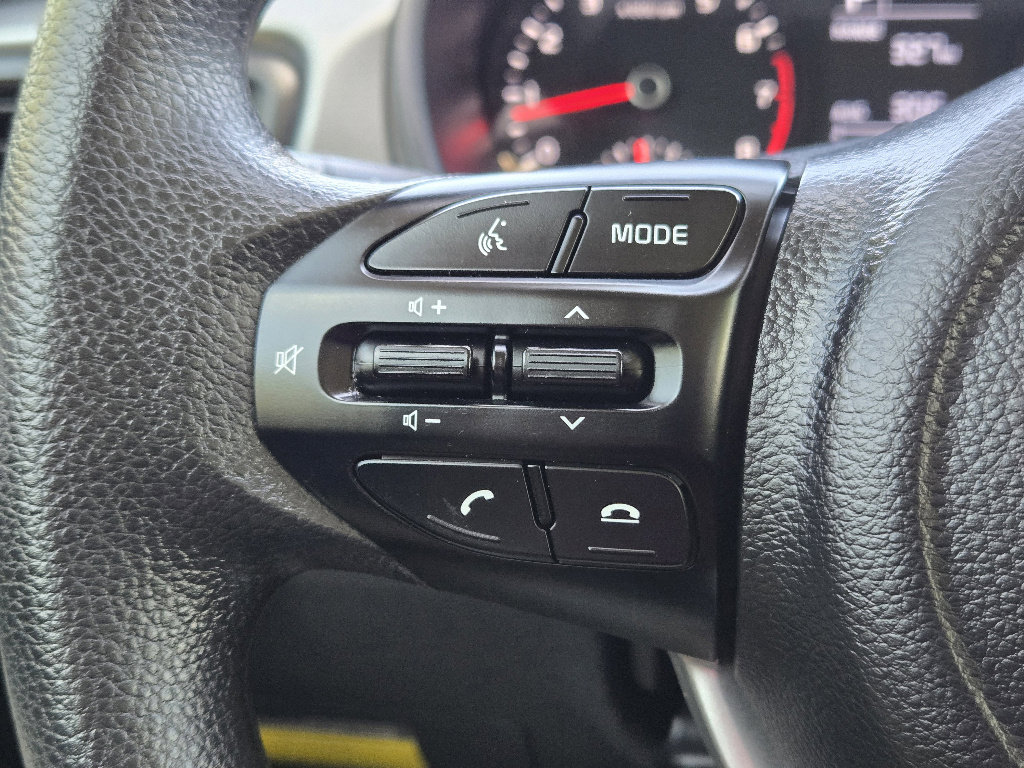 Used 2023 Kia Rio S image 26