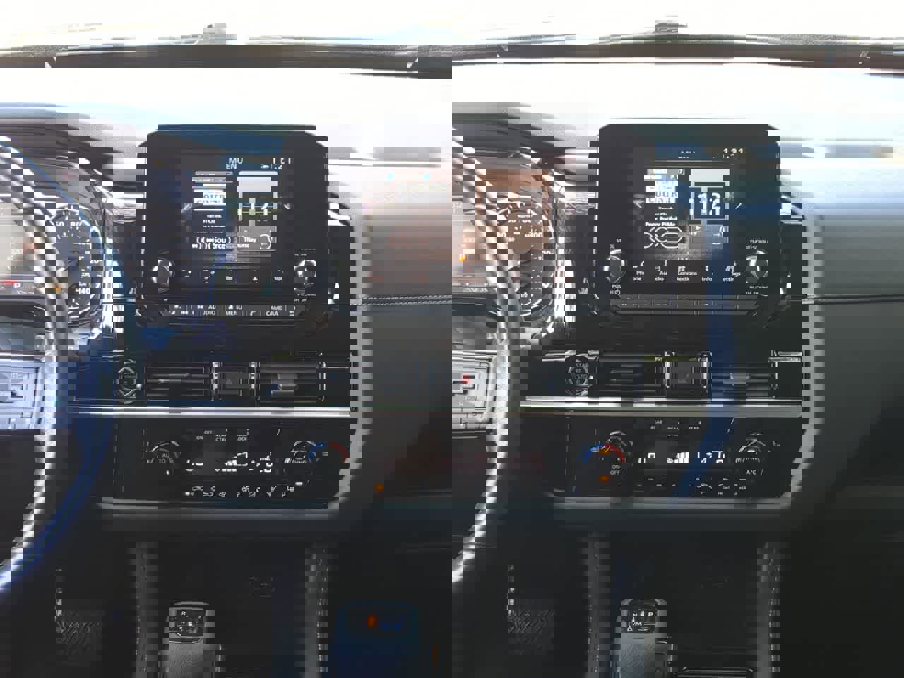 Used 2022 Nissan Pathfinder SV w/ SV Black Package image 27