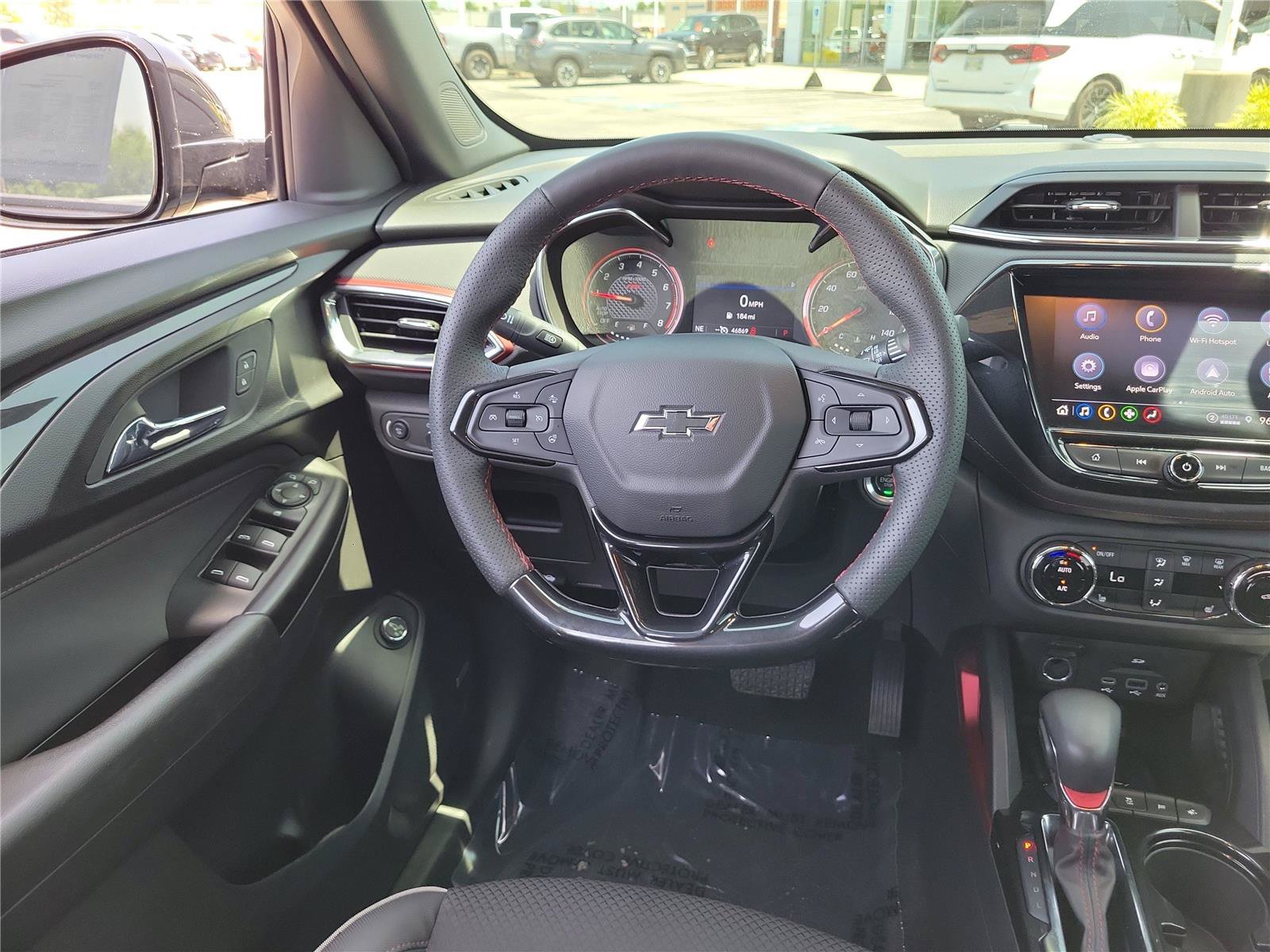 Used 2022 Chevrolet TrailBlazer RS w/ Sun and Liftgate Package FWD image 12